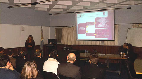 FOTO: reuni&oacute;n por Carreras de Turismo en la UNLPam