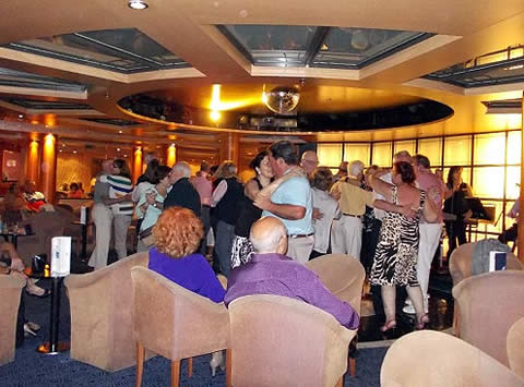 A Europa en barco, auto y avi&oacute;n