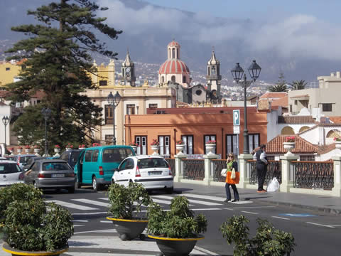 A Europa en barco, auto y avi&oacute;n