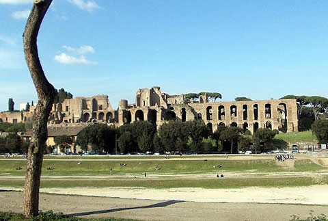 A Europa en barco, auto y avi&oacute;n
