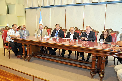 El Gobernador Jorge present&oacute; a nivel local el Aut&oacute;dromo Provincia de La Pampa