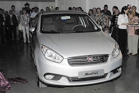 Genova SA, present&oacute; en La Pampa el nuevo Fiat Grand Siena