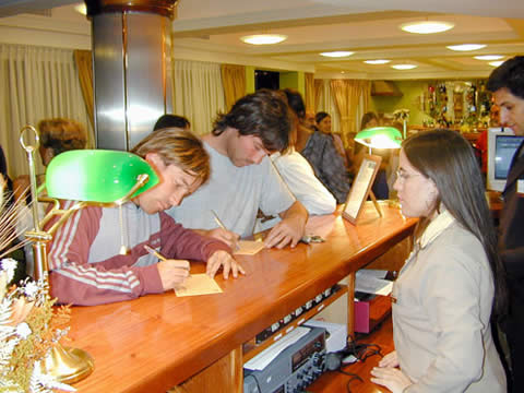 Curso Recepci&oacute;n y Conserjer&iacute;a