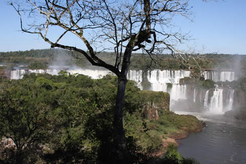 turistas recorrer&aacute;n el pa&iacute;s durante el finde largo