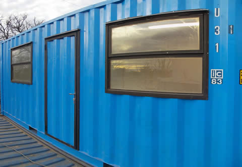 containers mar&iacute;timos