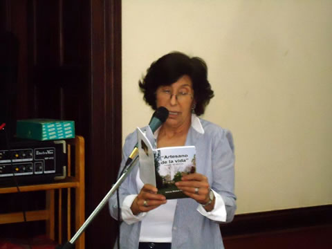 Alicia Pastor present&oacute; en Am&eacute;rica el libro &ldquo;Artesano de la Vida&rdquo;