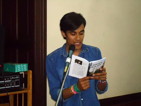 Alicia Pastor present&oacute; en Am&eacute;rica el libro &ldquo;Artesano de la Vida&rdquo;