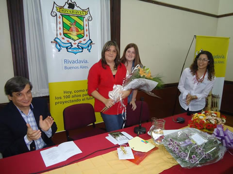 Alicia Pastor present&oacute; en Am&eacute;rica el libro &ldquo;Artesano de la Vida&rdquo;