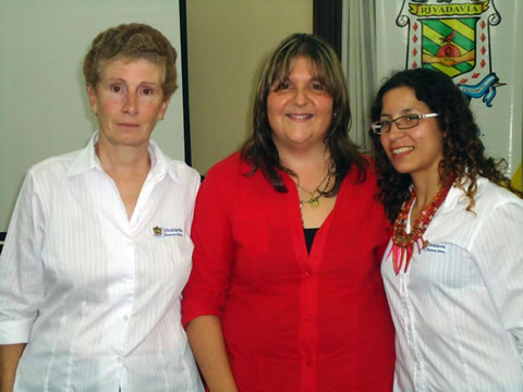 Alicia Pastor present&oacute; en Am&eacute;rica el libro &ldquo;Artesano de la Vida&rdquo;