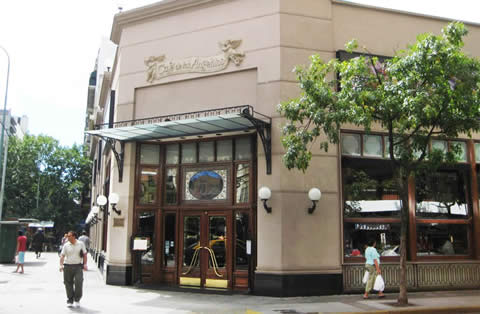 Caf&eacute; de los Angelitos